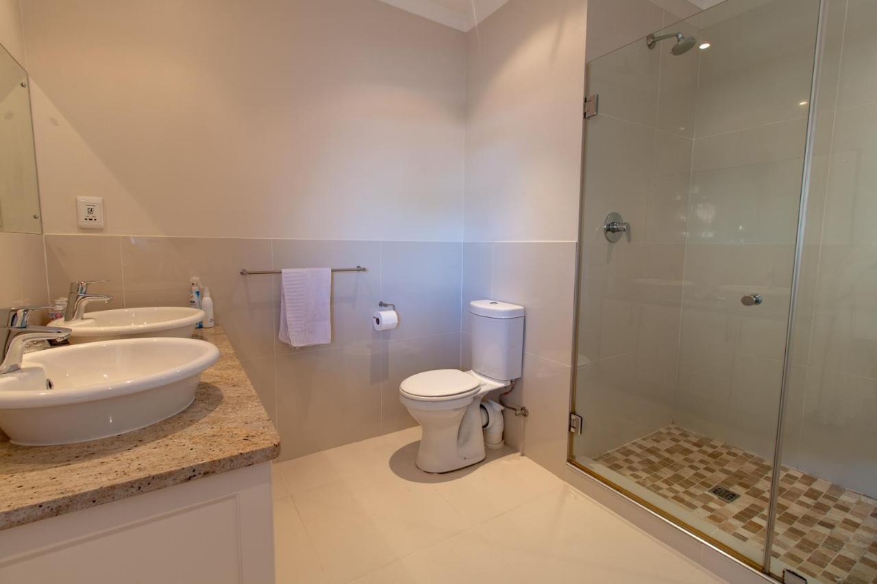 Penguino Guesthouse Hermanus Luaran gambar